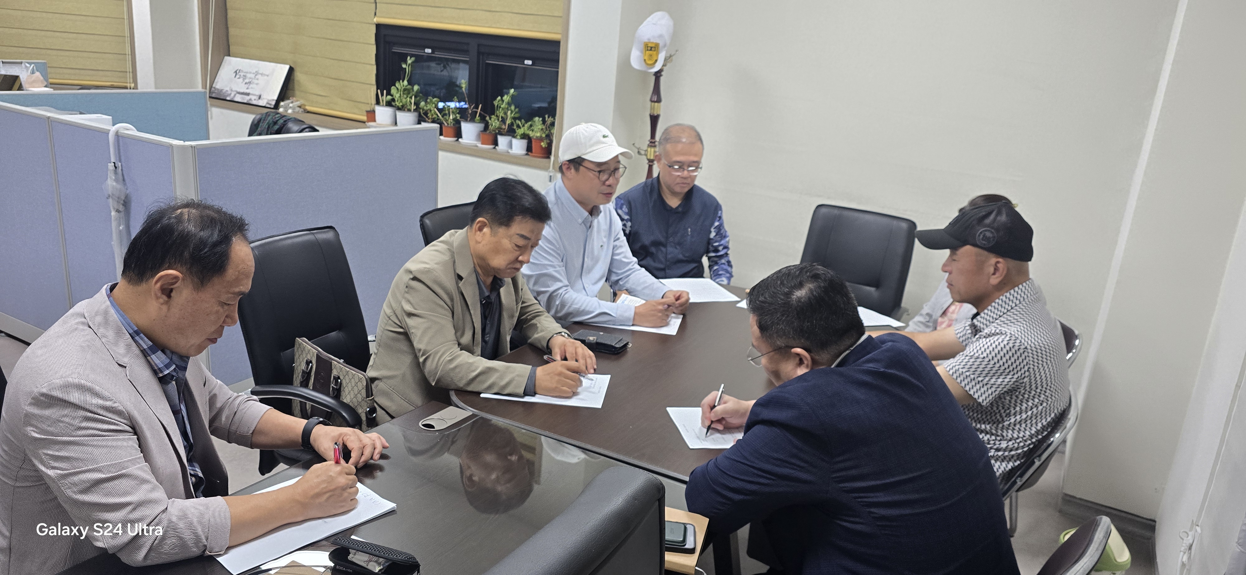KakaoTalk_20251021_135750352_05.jpg